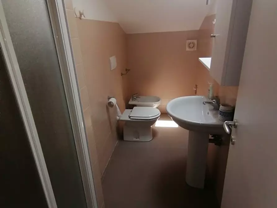 Immagine 4 di Appartamento in vendita  in Via della Resistenza a Ventimiglia