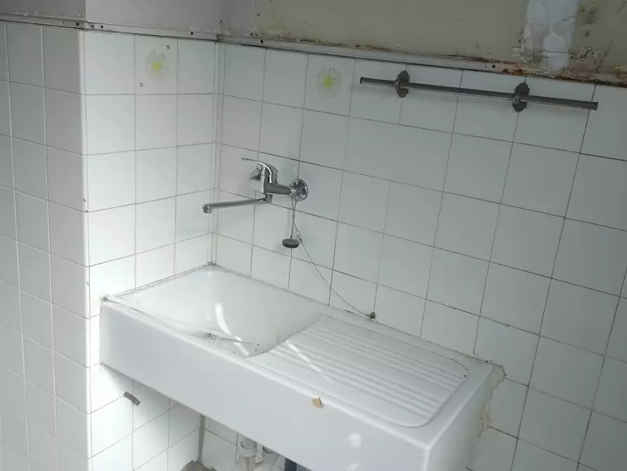 Immagine 7 di Appartamento in vendita  in via Principessa Clotilde a Torino