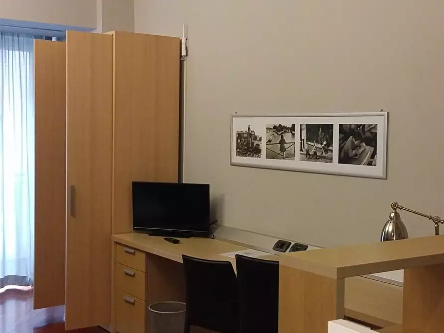 Immagine 5 di Appartamento in vendita  in via Madama Cristina a Torino