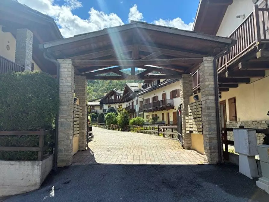 Immagine 2 di Appartamento in vendita  in VIA PINATEL 11 a Oulx