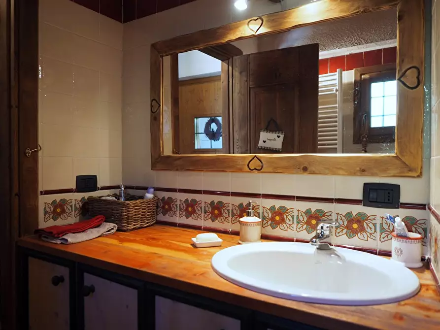 Immagine 2 di Appartamento in affitto  a Sauze Di Cesana