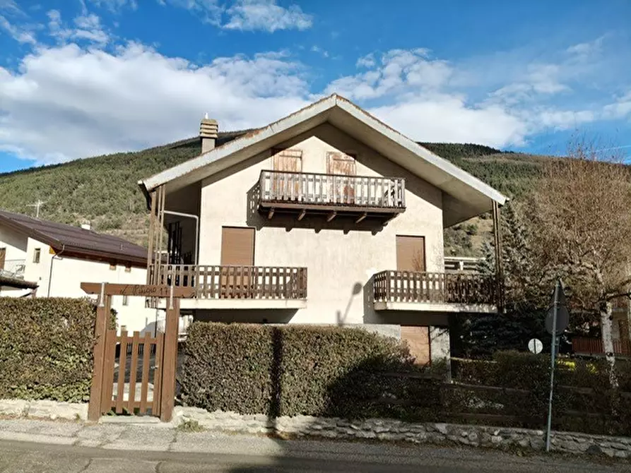 Immagine 2 di Appartamento in vendita  in VIA CHATEAUX 17 a Oulx