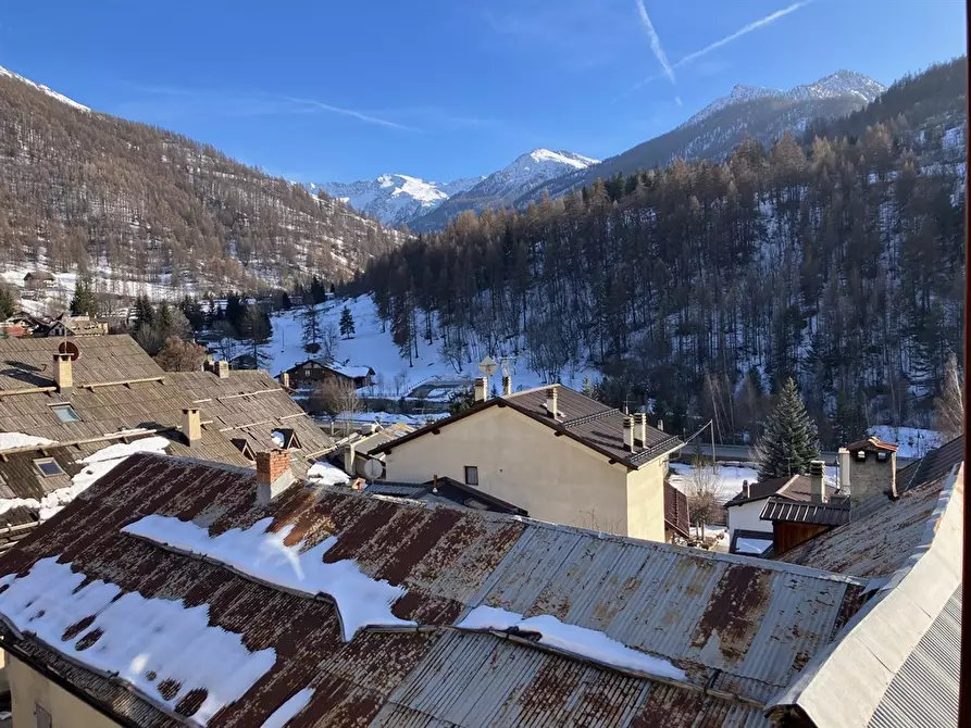 Immagine 9 di Attico in vendita  in Strada del Beras a Cesana Torinese