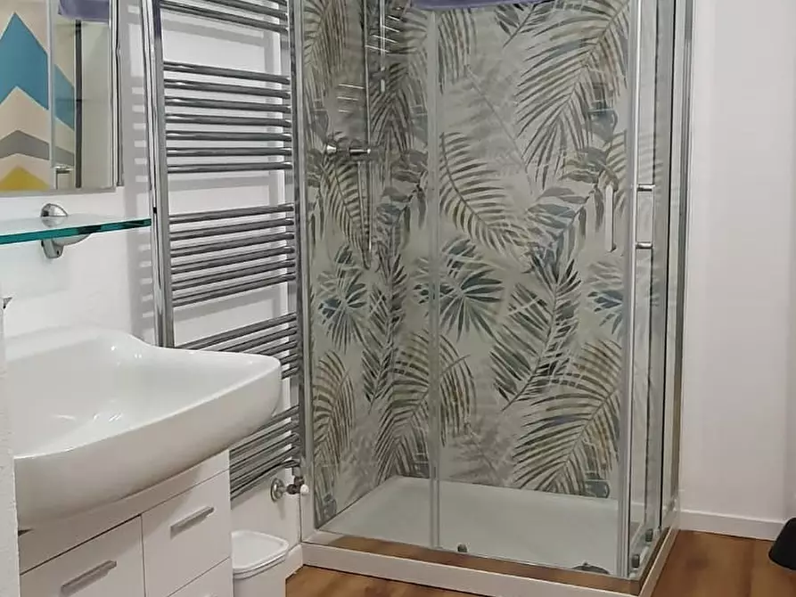 Immagine 7 di Appartamento in affitto  in via Roma a Cesana Torinese