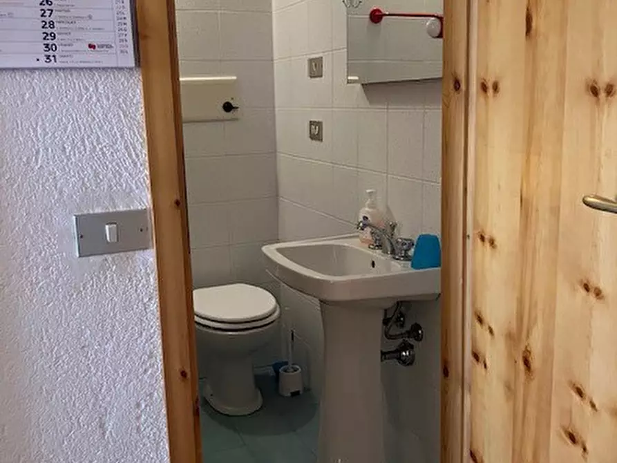 Immagine 7 di Appartamento in vendita  in via roma a Cesana Torinese