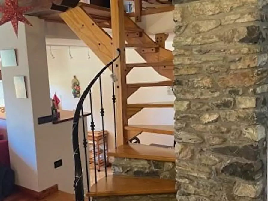 Immagine 1 di Appartamento in vendita  in VIA XXV APRILE 80/82 a Oulx