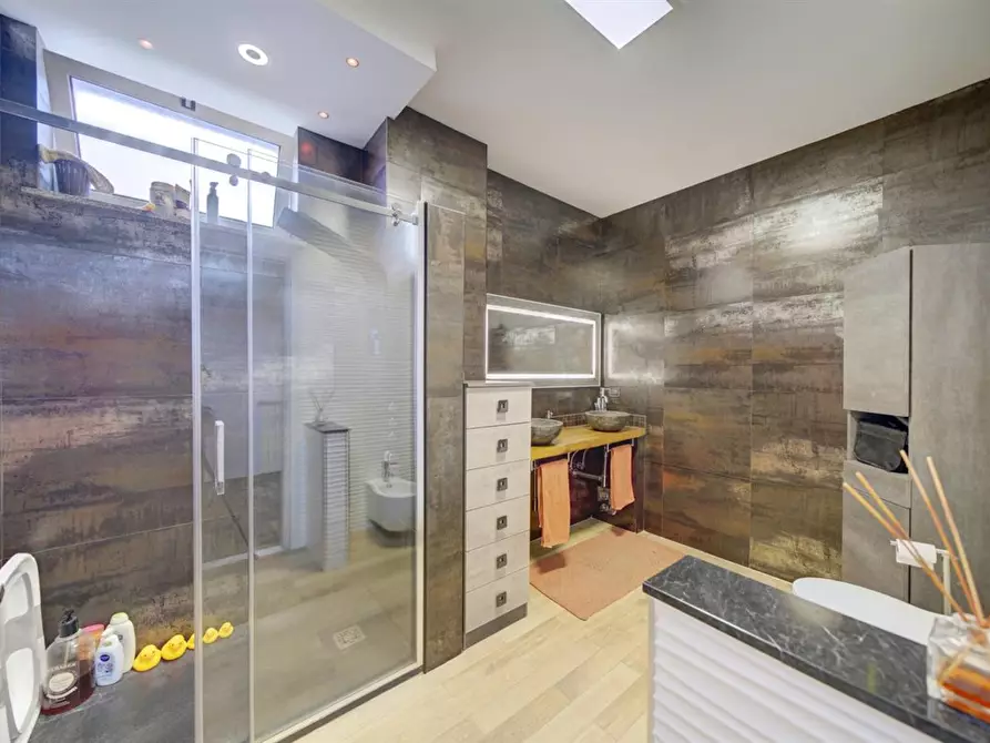 Immagine 8 di Appartamento in vendita  in corso Dante 6 a Moncalieri