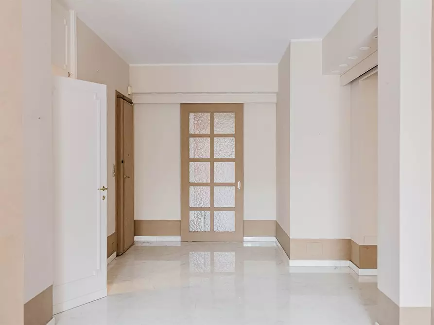 Immagine 7 di Appartamento in vendita  in via San Pio V a Torino