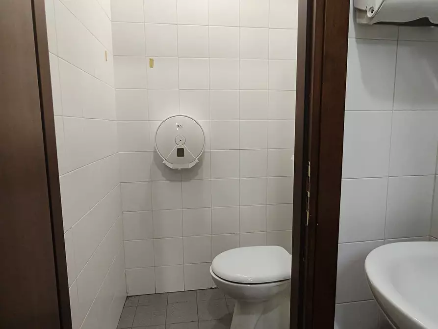 Immagine 3 di Negozio in vendita  in via monterotta 6 a Sestriere