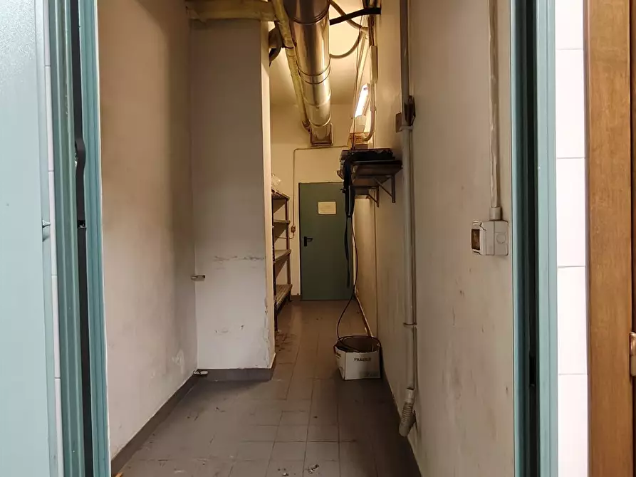 Immagine 4 di Negozio in vendita  in via monterotta 6 a Sestriere