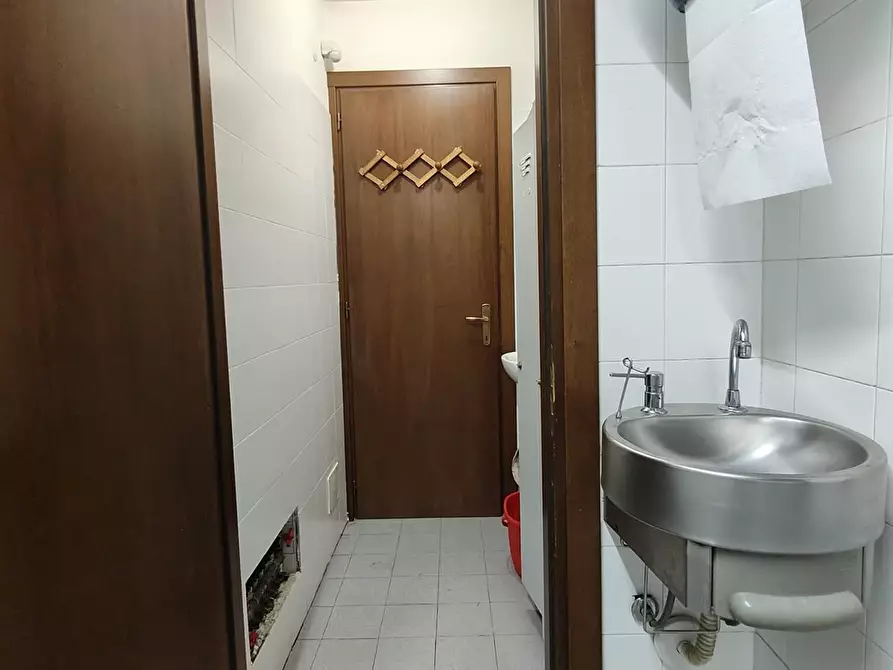 Immagine 2 di Negozio in vendita  in via monterotta 6 a Sestriere