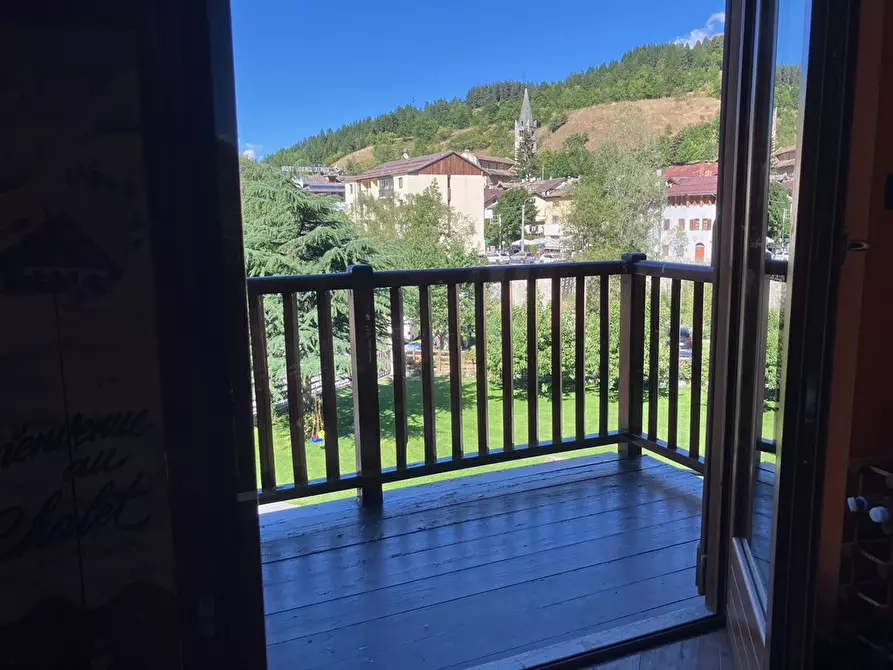 Immagine 2 di Appartamento in vendita  in Via Roma a Cesana Torinese