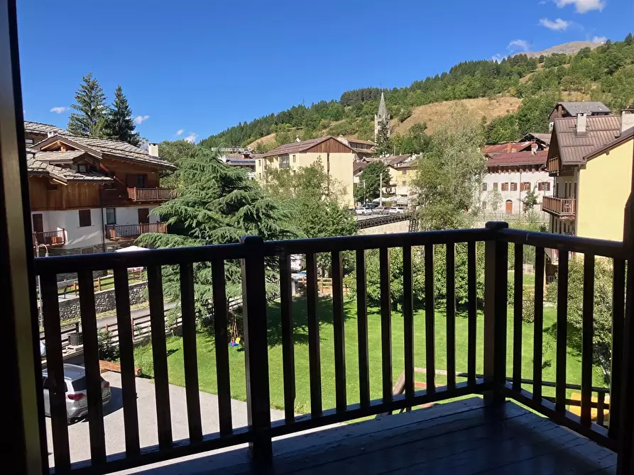 Immagine 3 di Appartamento in vendita  in Via Roma a Cesana Torinese