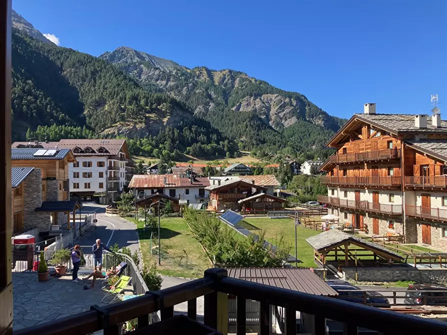 Immagine 5 di Appartamento in vendita  in Via Roma a Cesana Torinese