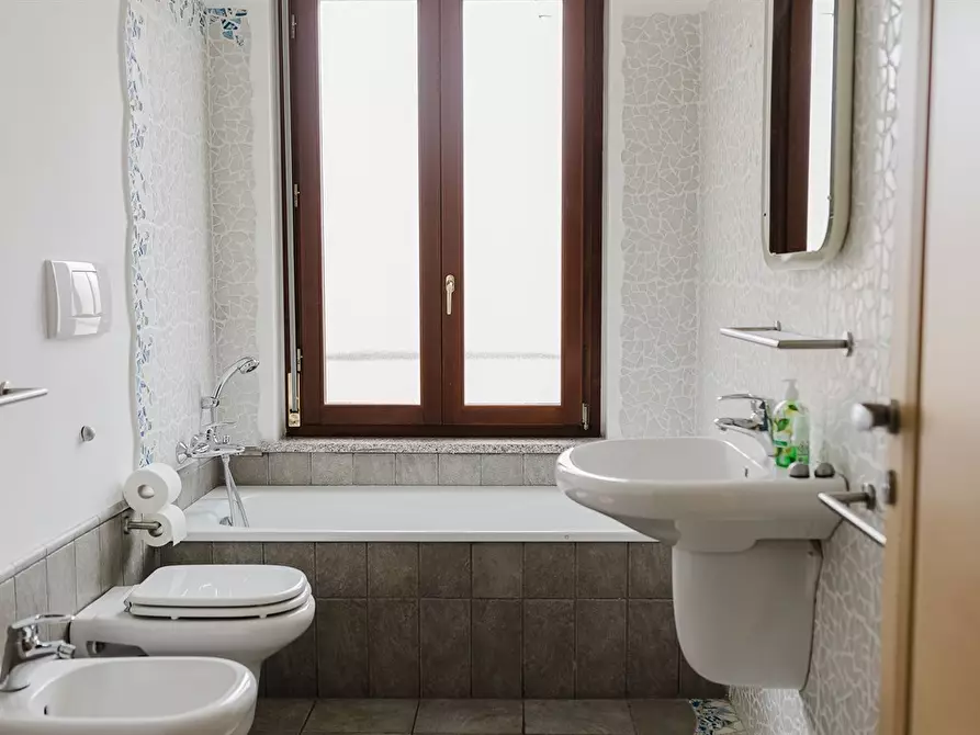 Immagine 6 di Appartamento in vendita  a Torino