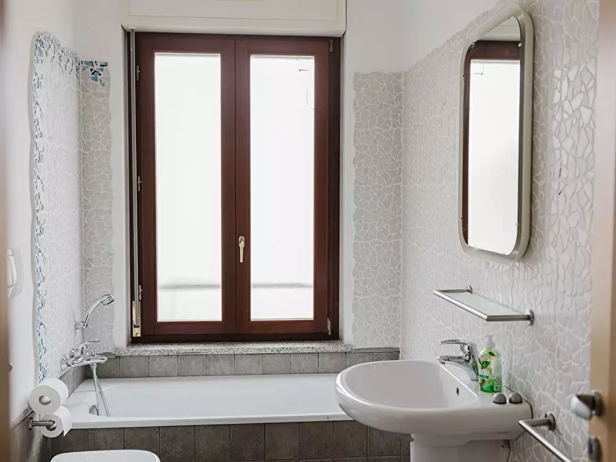 Immagine 7 di Appartamento in vendita  a Torino