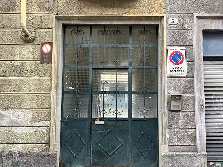 Immagine 4 di Magazzino in vendita  in Via ravenna 3 a Torino
