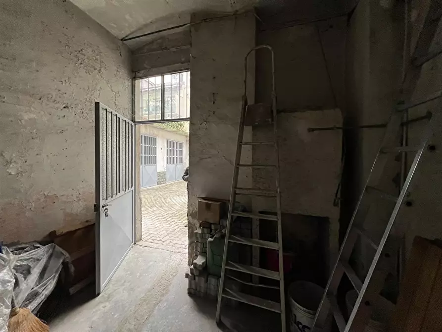 Immagine 2 di Magazzino in vendita  in Via ravenna 3 a Torino