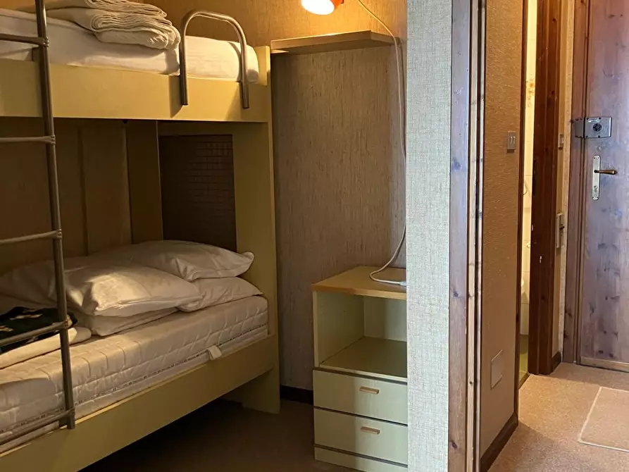 Immagine 5 di Appartamento in vendita  in via la Gleisa 6 a Sestriere