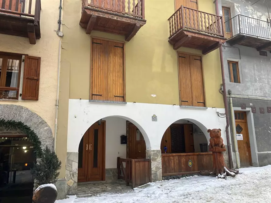 Immagine 5 di Appartamento in vendita  in Via Roma a Cesana Torinese