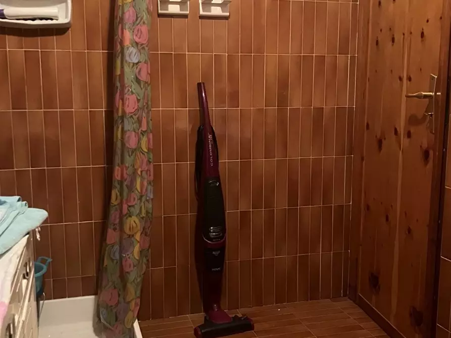 Immagine 3 di Appartamento in vendita  in Via Roma a Cesana Torinese