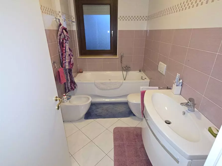 Immagine 7 di Appartamento in vendita  in via Cellini 7 a Torino