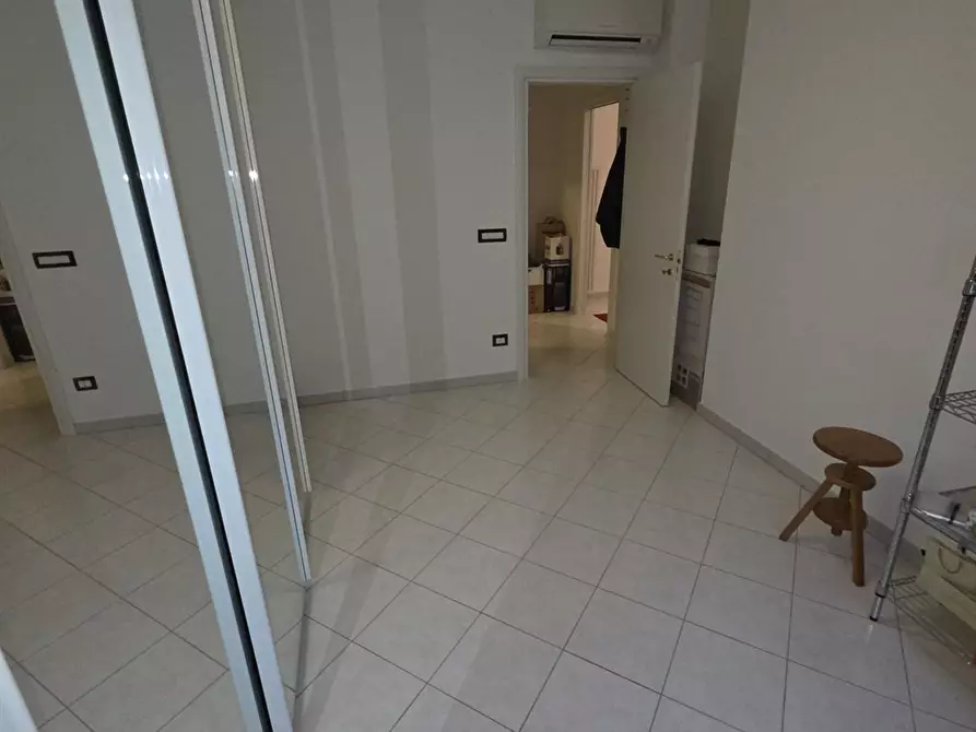 Immagine 4 di Appartamento in vendita  in via Cellini 7 a Torino