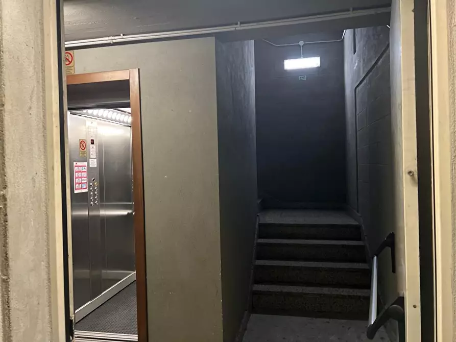 Immagine 4 di Box auto in vendita  in VIA MODANE 9/A a Torino