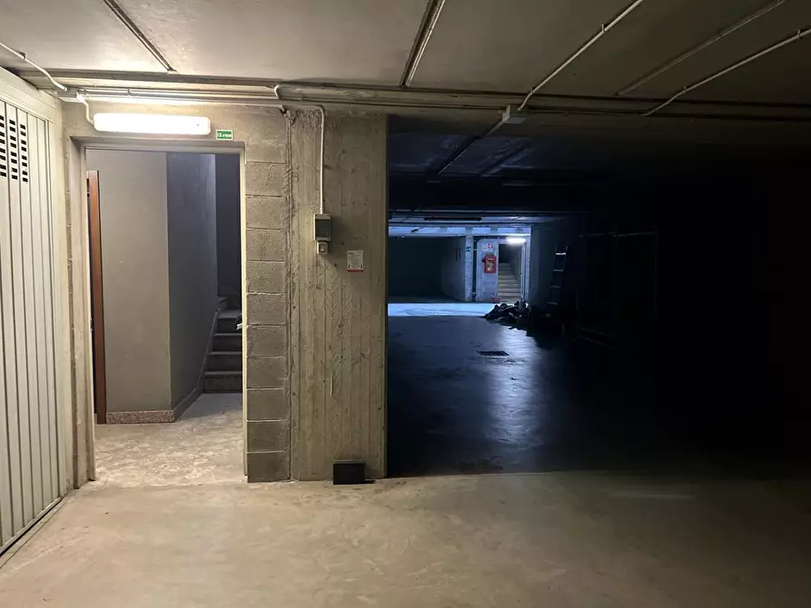 Immagine 2 di Box auto in vendita  in VIA MODANE 9/A a Torino