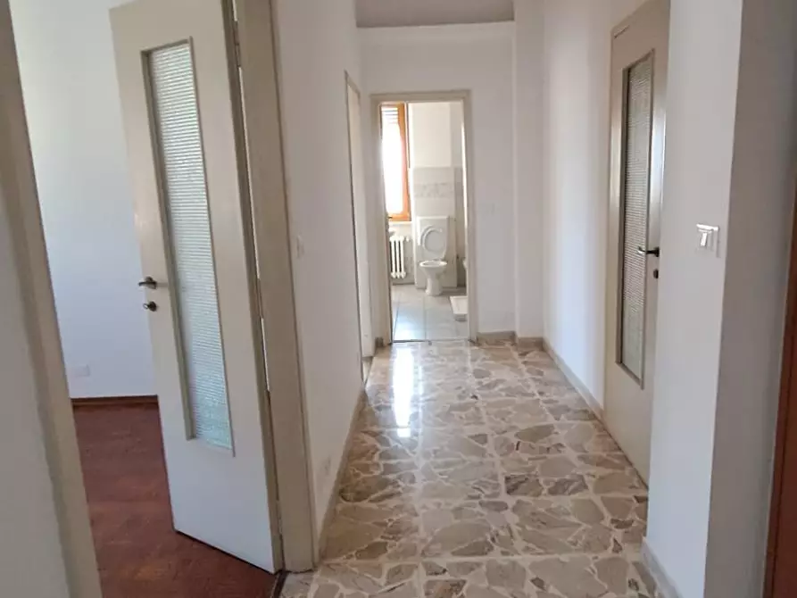 Immagine 5 di Appartamento in affitto  in via Capelli a Torino