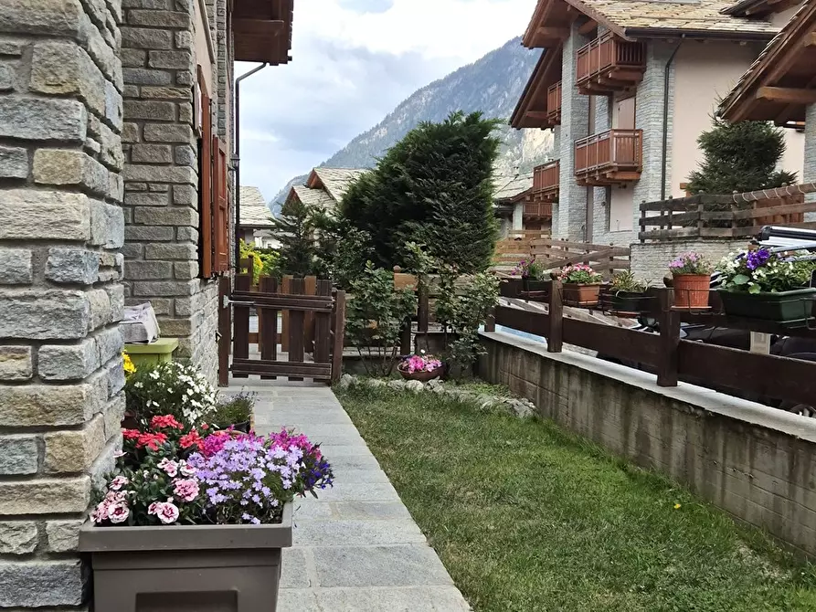 Immagine 2 di Appartamento in vendita  in via Riccardo Ghiotti 15G a Oulx