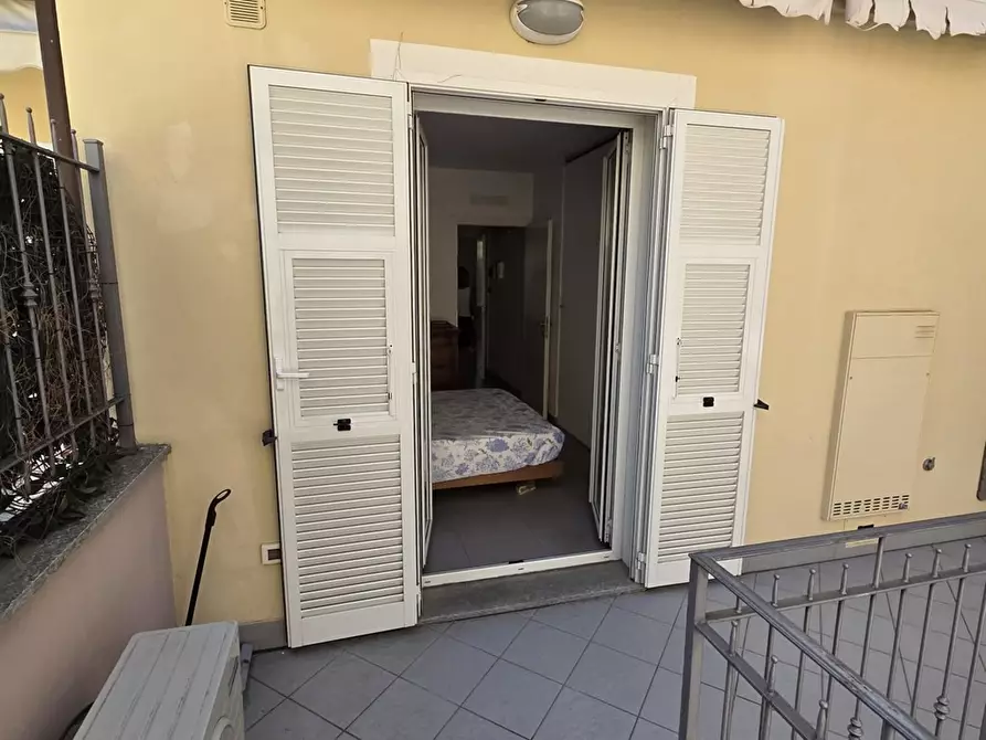 Immagine 4 di Appartamento in vendita  in VIA MARTIRI DELLA LIBERTA` a Loano