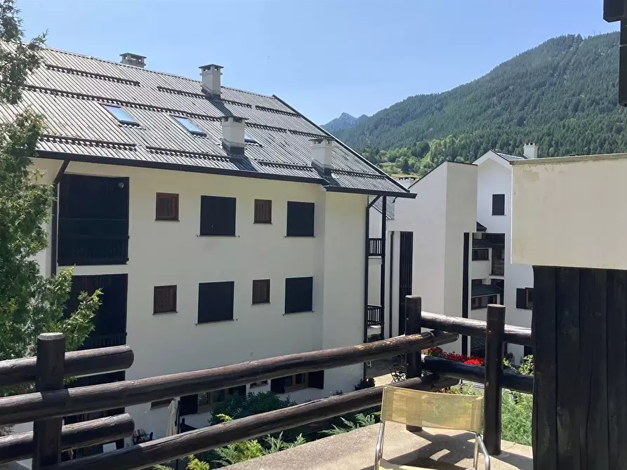 Immagine 3 di Appartamento in affitto  in Via Ortigara a Cesana Torinese