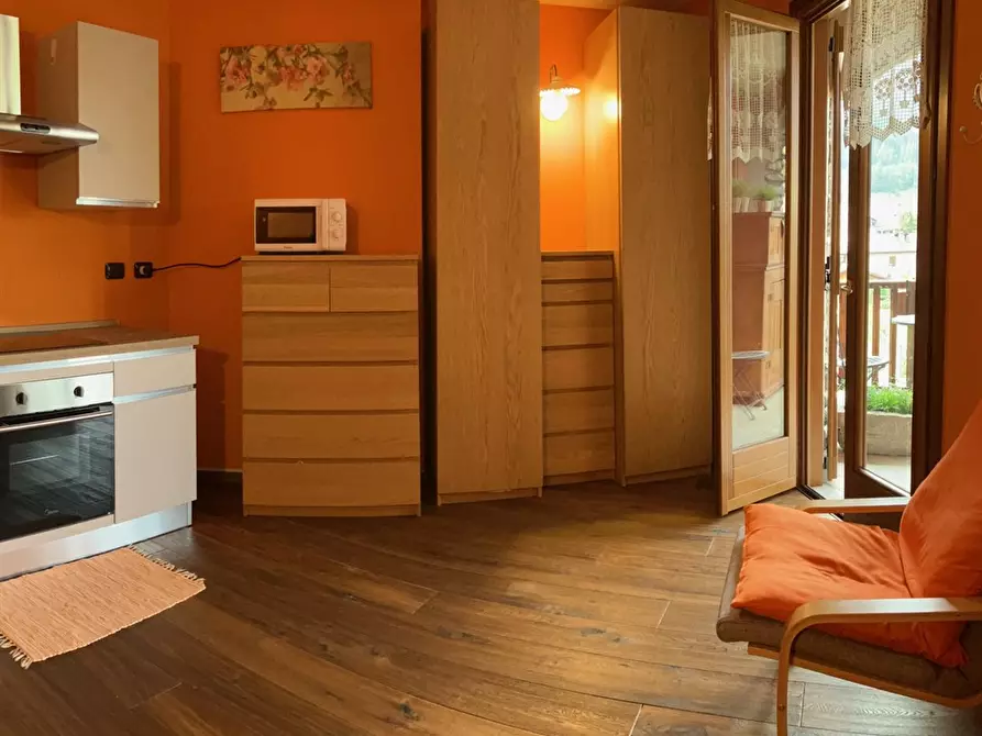 Immagine 1 di Appartamento in vendita  in Via Roma a Cesana Torinese