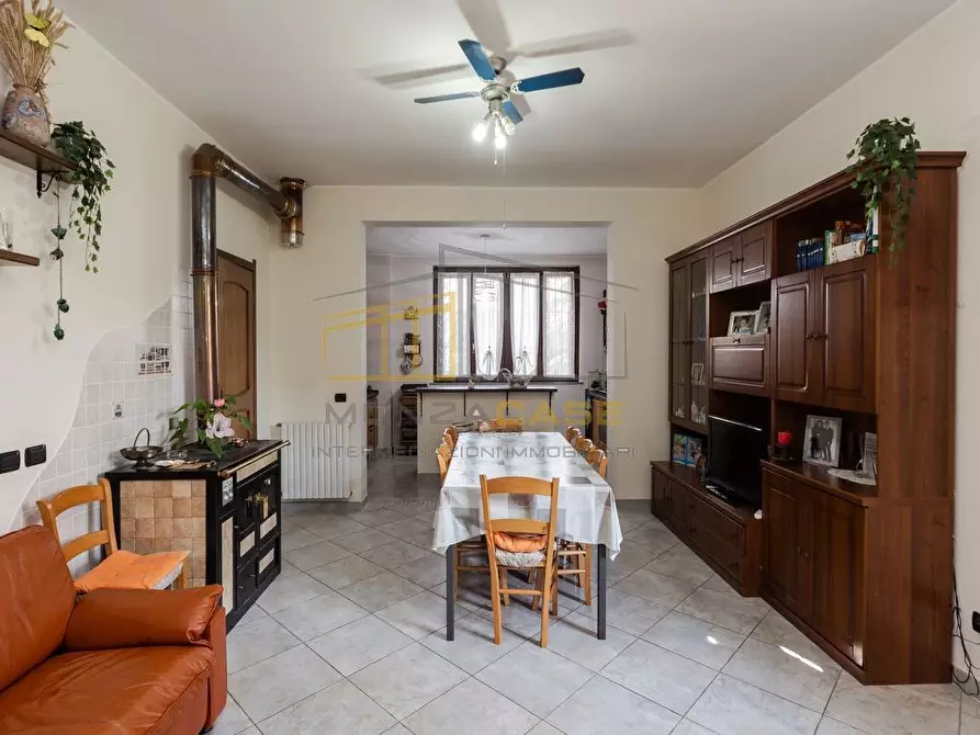 Immagine 4 di Villa in vendita  in via Mazzini 11 a Roncello