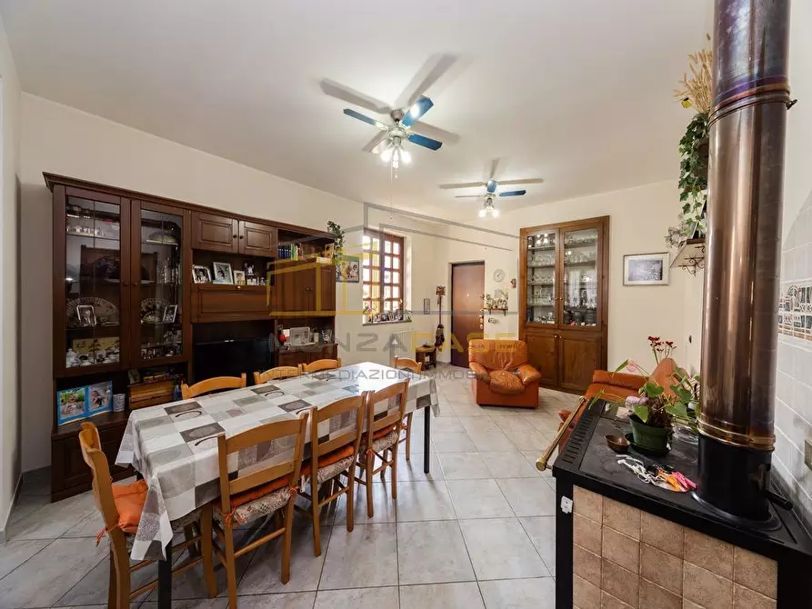 Immagine 5 di Villa in vendita  in via Mazzini 11 a Roncello