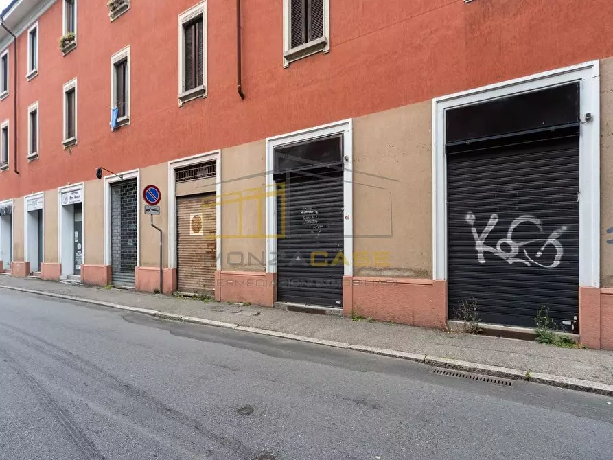 Immagine 6 di Negozio in vendita  in Via Guerrazzi 16 a Monza