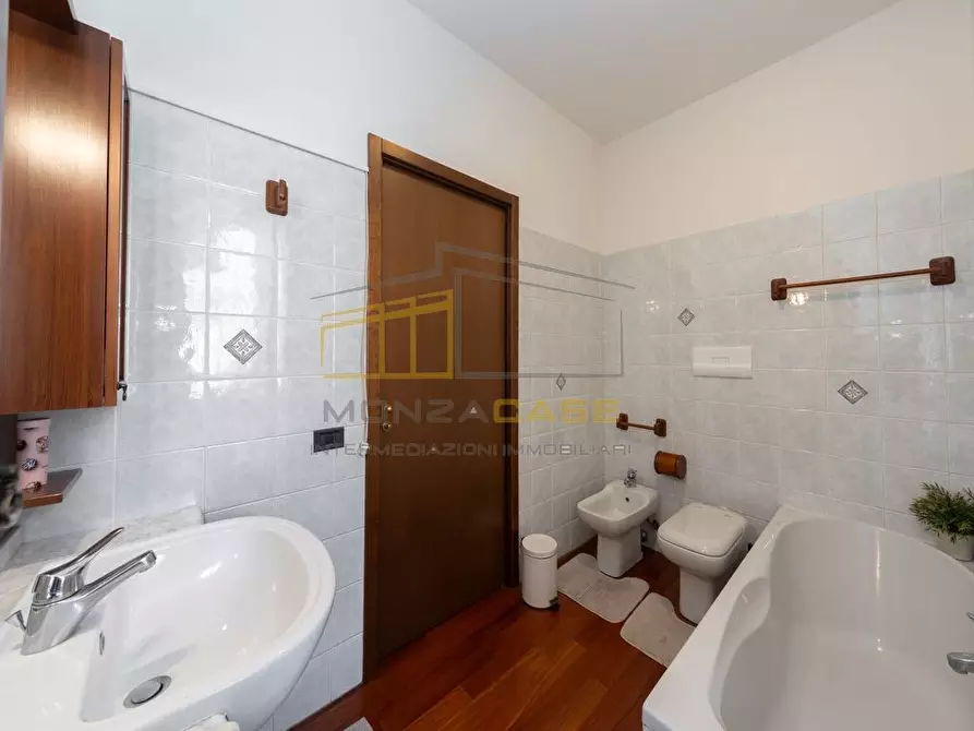 Immagine 6 di Appartamento in vendita  in Via Guerrazzi 6 a Monza