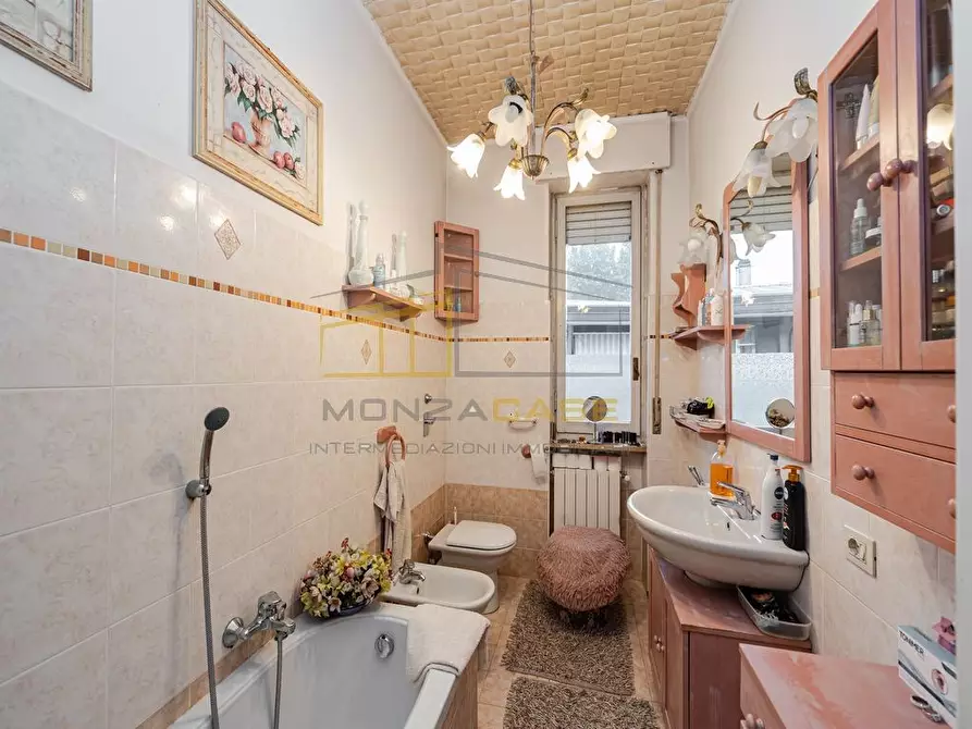 Immagine 2 di Villa in vendita  in Via Torrazza 151 a Brugherio