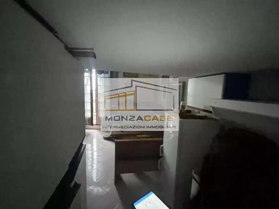 Immagine 4 di Magazzino in vendita  a Riomaggiore