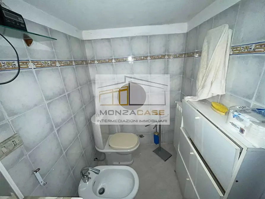 Immagine 3 di Magazzino in vendita  a Riomaggiore