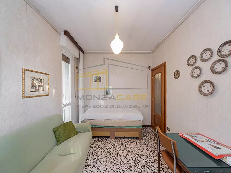 Immagine 2 di Appartamento in vendita  in Via Umbria 3 a Monza