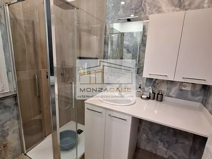 Immagine 1 di Appartamento in affitto  in viale libertà 84 a Monza