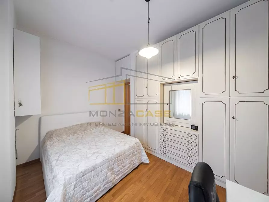 Immagine 4 di Appartamento in vendita  in viale campania 58 a Monza