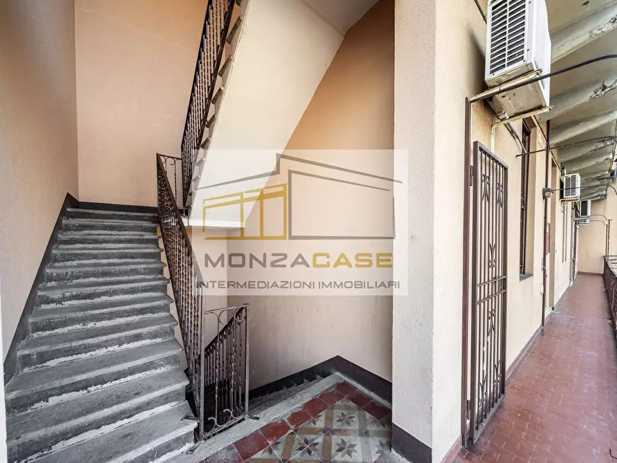 Immagine 6 di Appartamento in vendita  in Via Bettola 8 a Monza