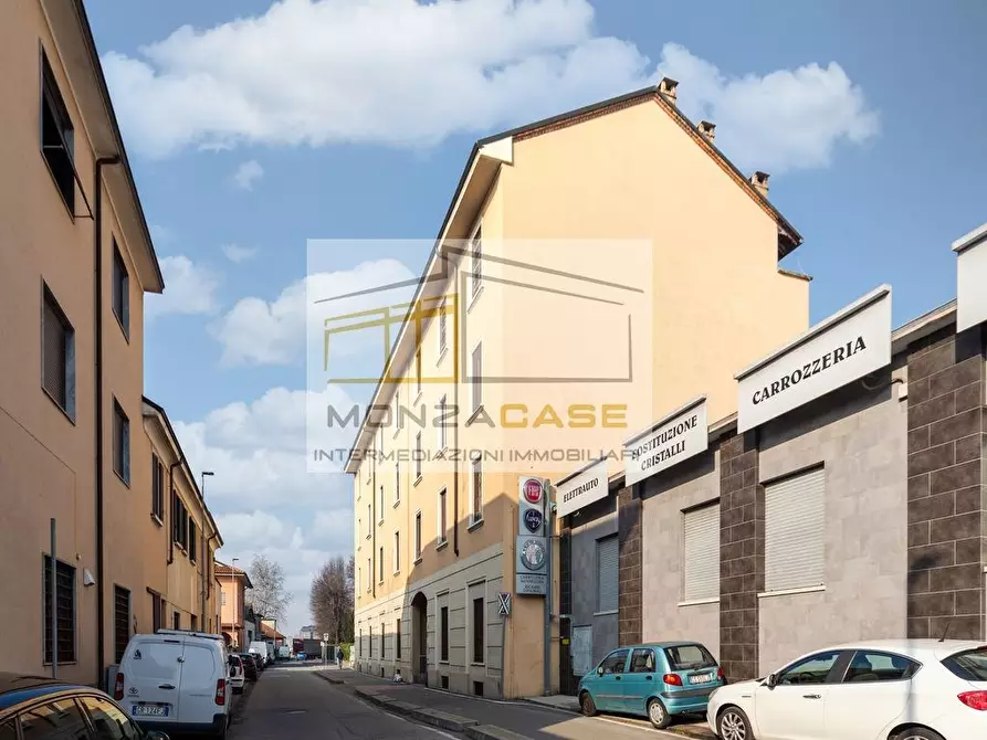 Immagine 8 di Appartamento in vendita  in Via Bettola 8 a Monza