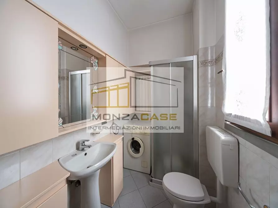 Immagine 9 di Appartamento in vendita  in Via Volta 41 a Lissone