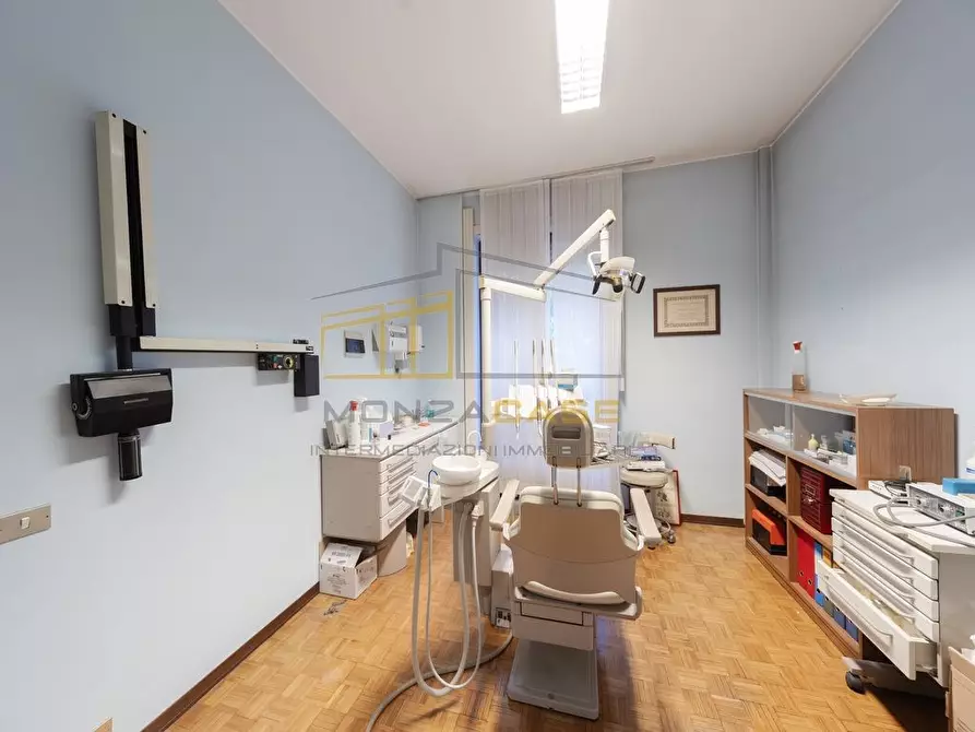 Immagine 6 di Ufficio in vendita  in via toti 29 a Monza