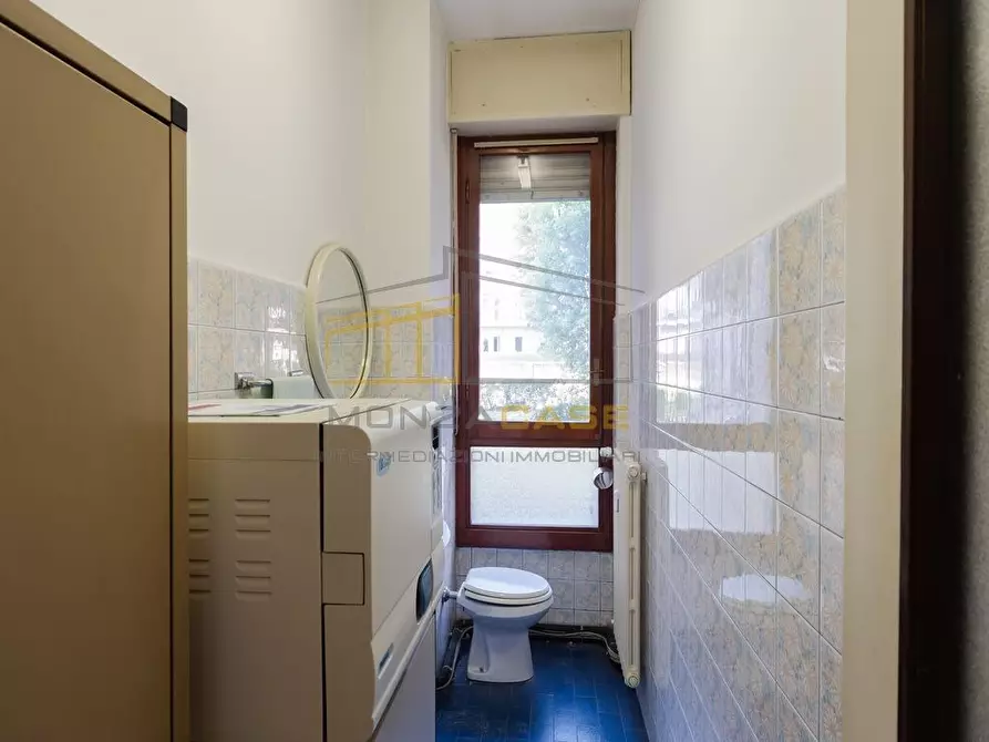 Immagine 8 di Ufficio in vendita  in via toti 29 a Monza
