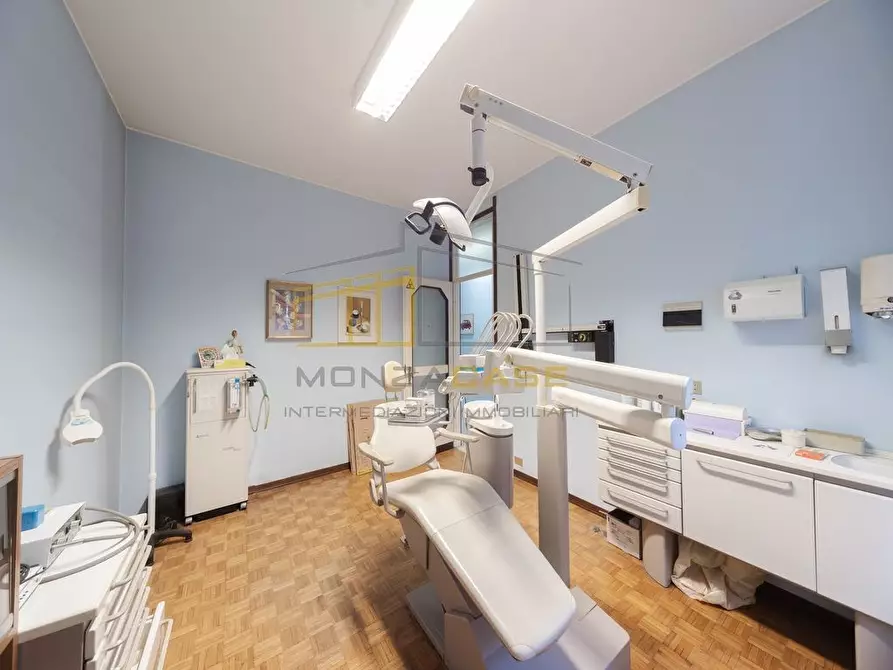 Immagine 7 di Ufficio in vendita  in via toti 29 a Monza